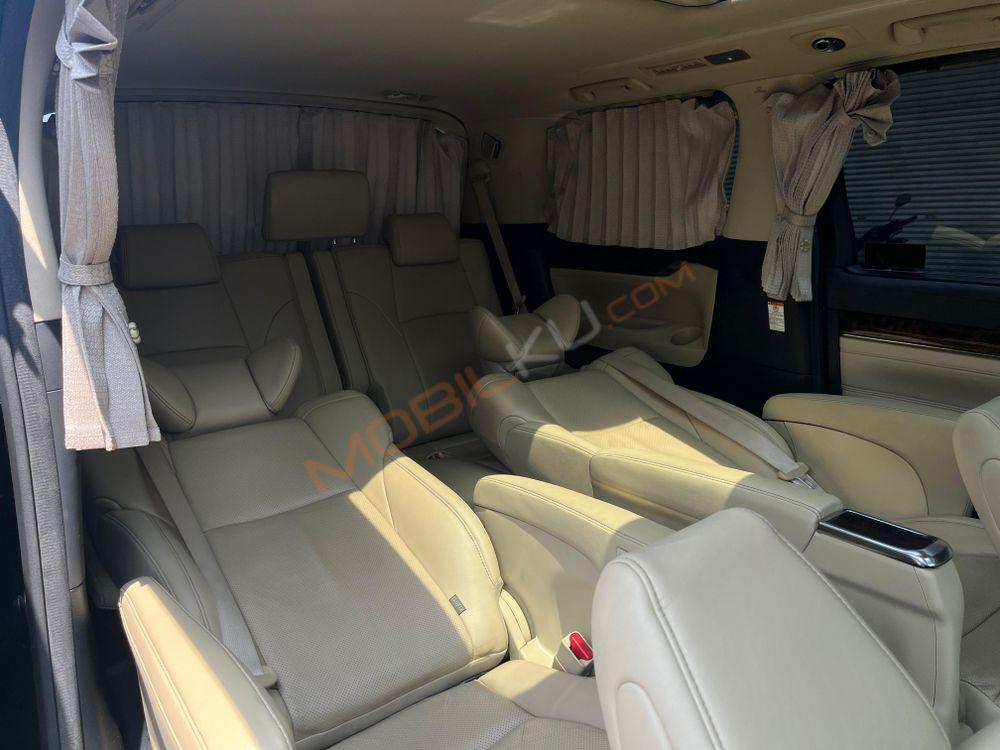 Mobil Toyota Alphard 2019