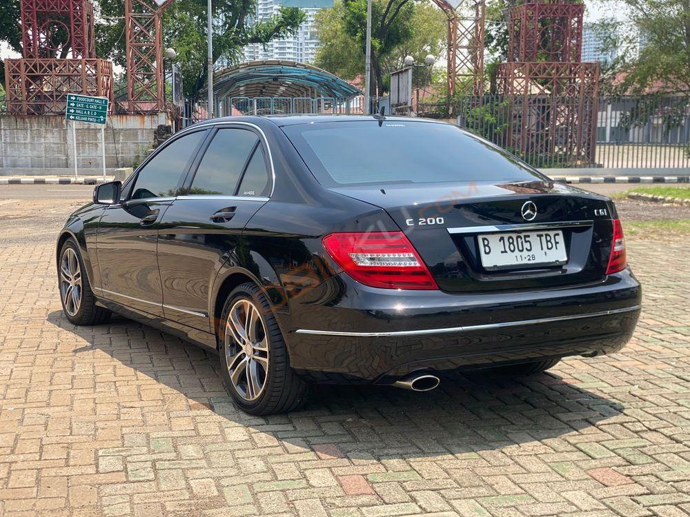 Mobil Mercedes-Benz C-Class 2013