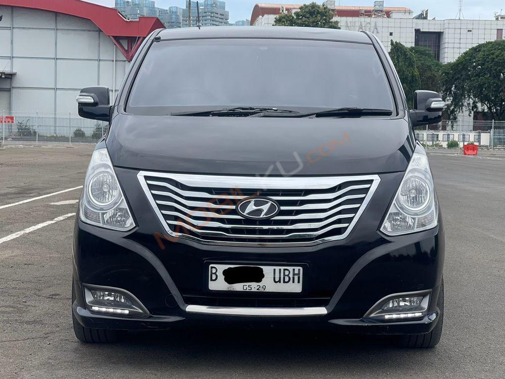 Mobil Hyundai H-1 2015