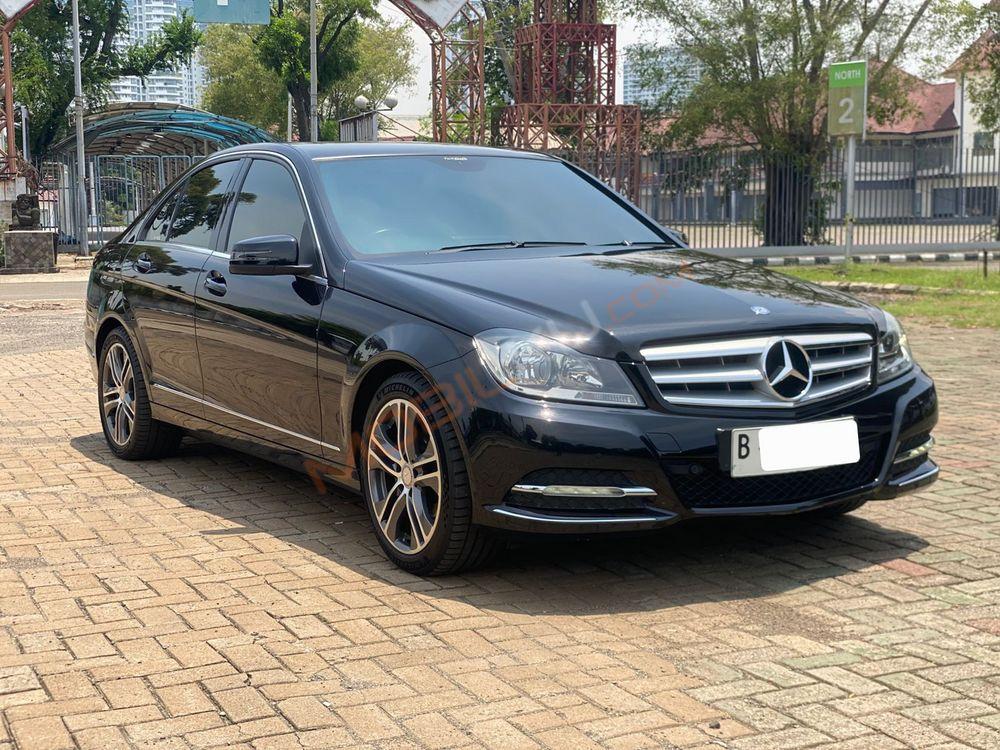 Mobil Mercedes-Benz C-Class 2013