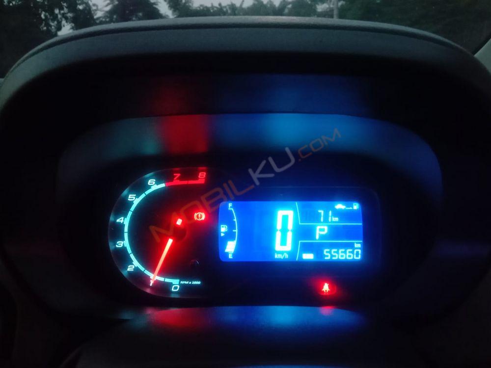 Mobil Chevrolet Spin 2014