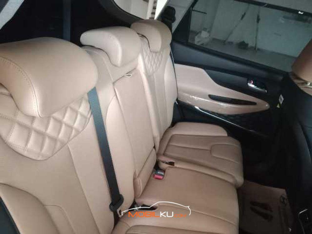 https://mobilku.s3.ap-southeast-3.amazonaws.com/ads/1000/98e05ec3-9f54-4cb5-9e7d-9e9ea1ce67f7.jpg