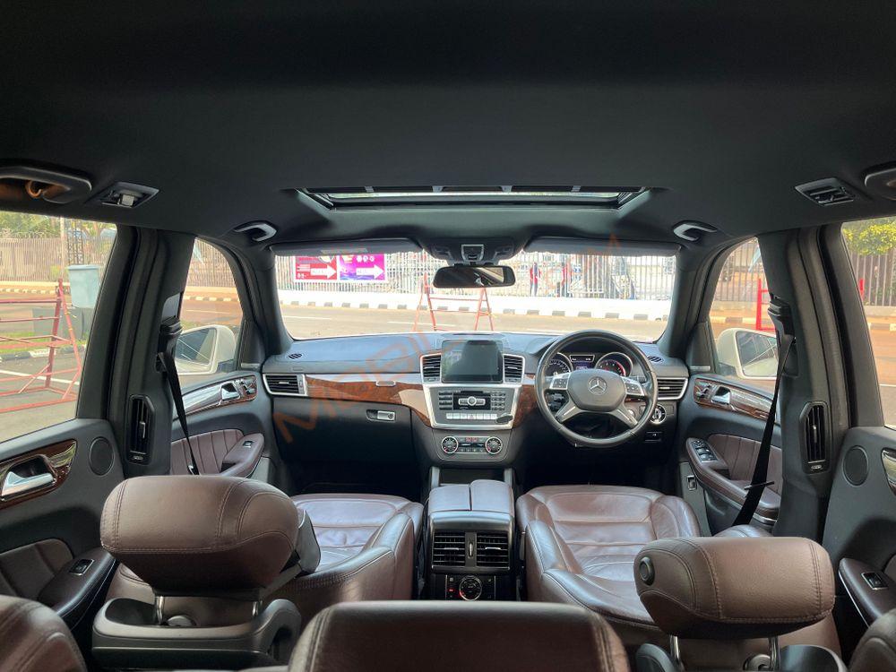 Mobil Mercedes-Benz GL 2014