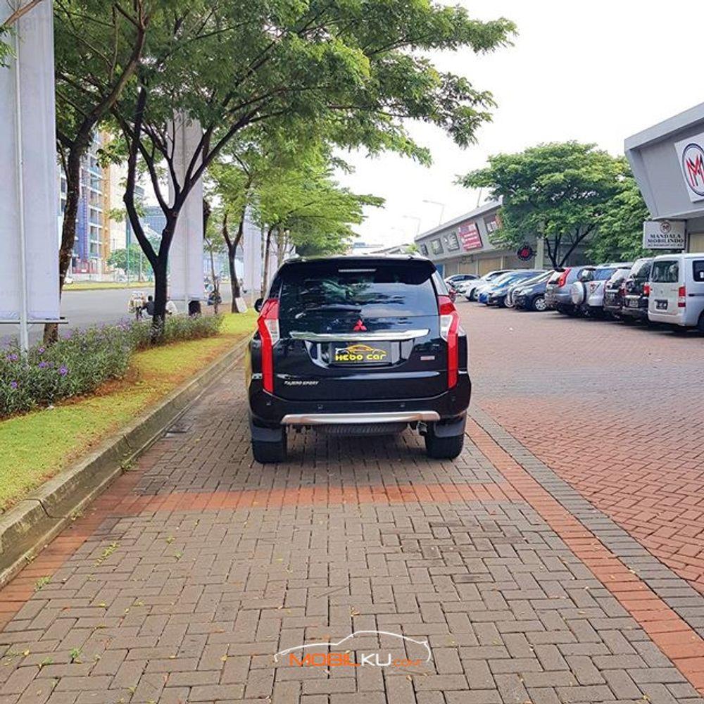 Mobil Mitsubishi Pajero Sport 2018