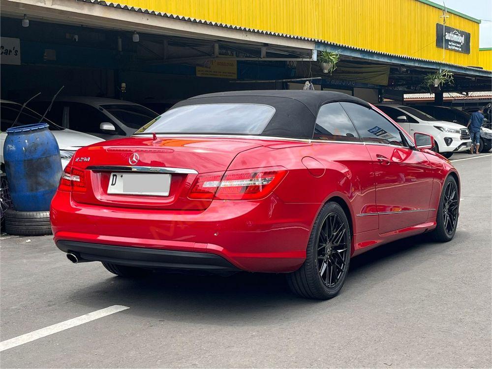 Mobil Mercedes-Benz E-Class 2013