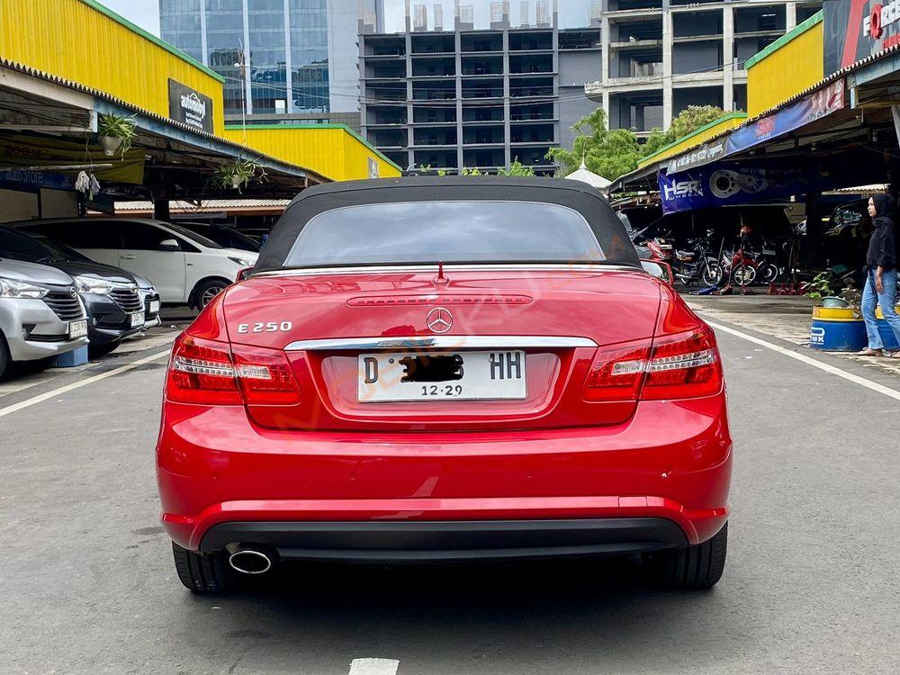 Mobil Mercedes-Benz E-Class 2013