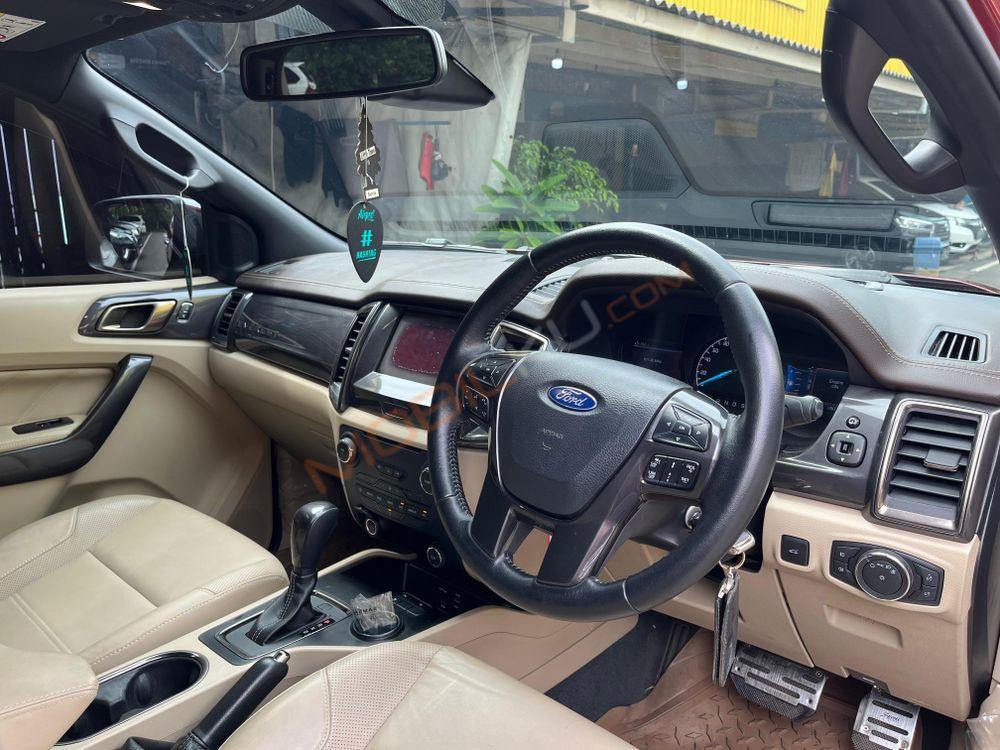 Mobil Ford Everest 2016