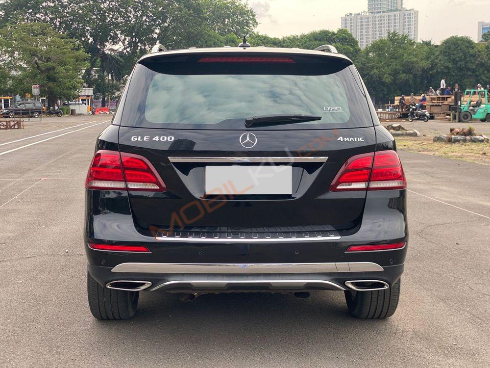 Mobil Mercedes-Benz GLE 2016