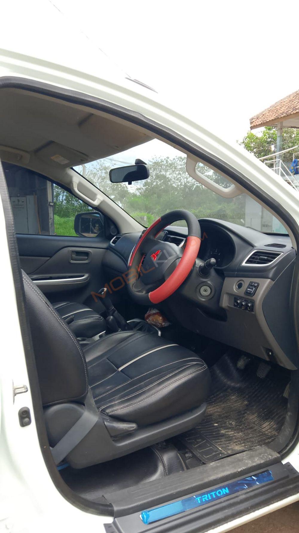 Mobil Mitsubishi Triton 2018