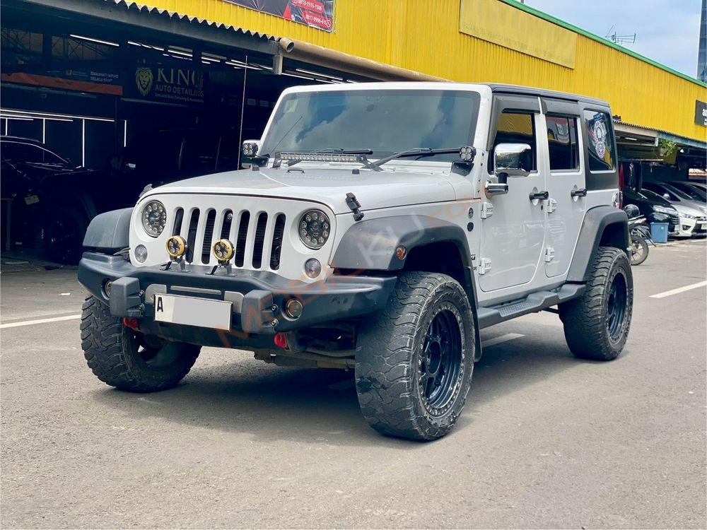 Mobil Jeep Wrangler 2014