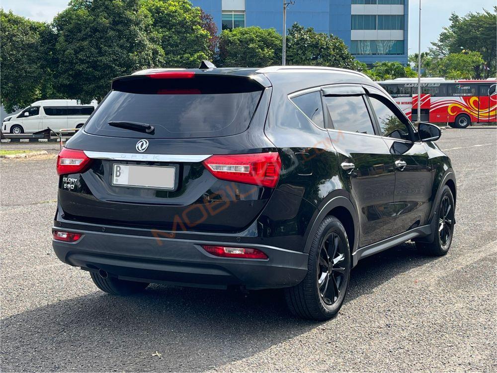 Mobil DFSK Glory 580 2024