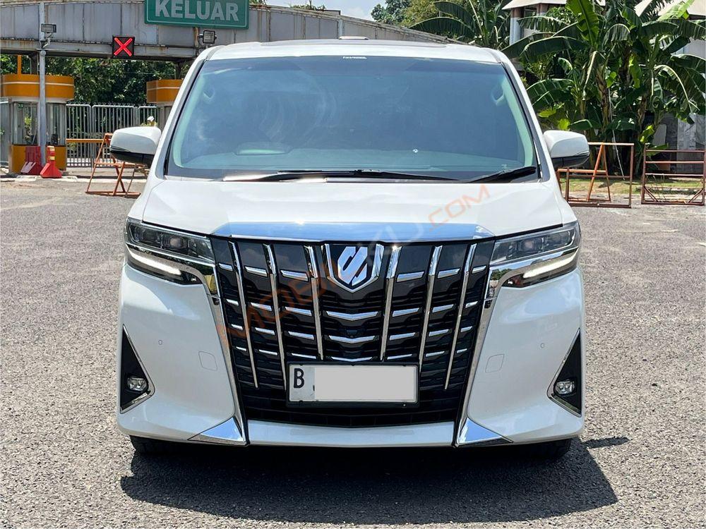 Mobil Toyota Alphard 2019