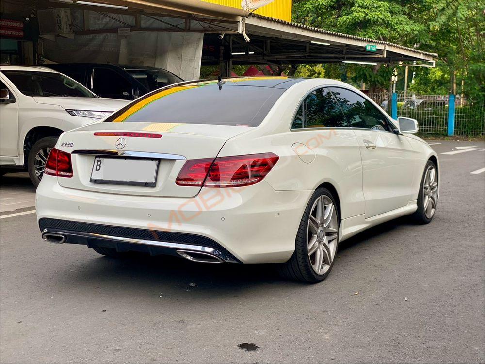 Mobil Mercedes-Benz E-Class 2013