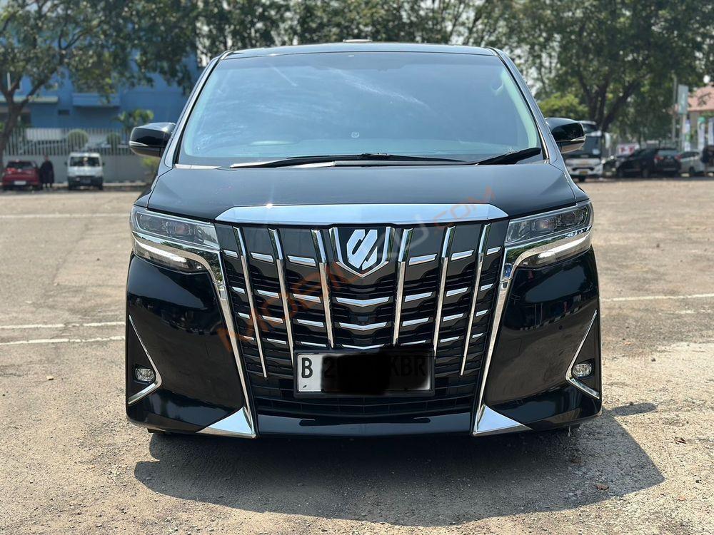 Mobil Toyota Alphard 2019