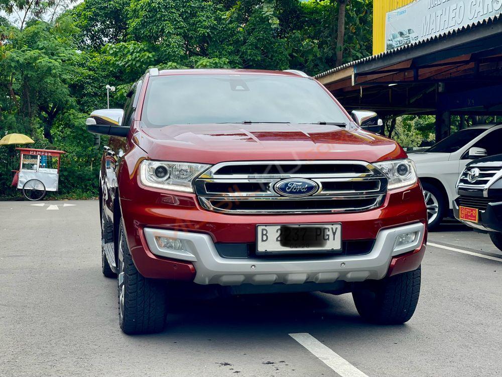 Mobil Ford Everest 2016