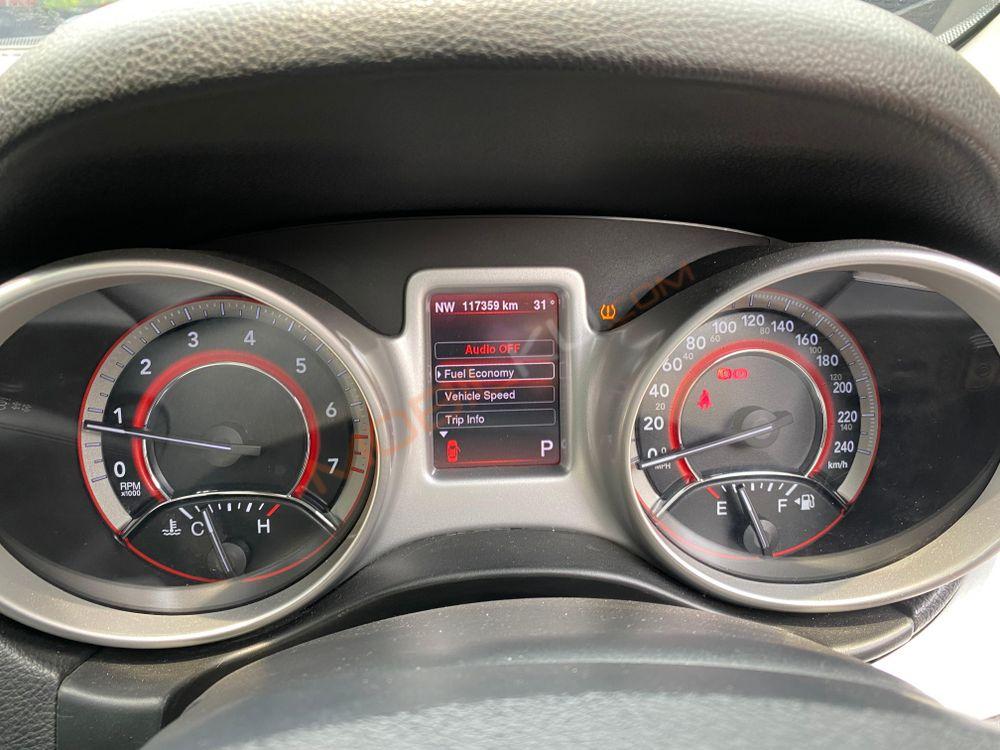 Mobil Dodge Journey 2013