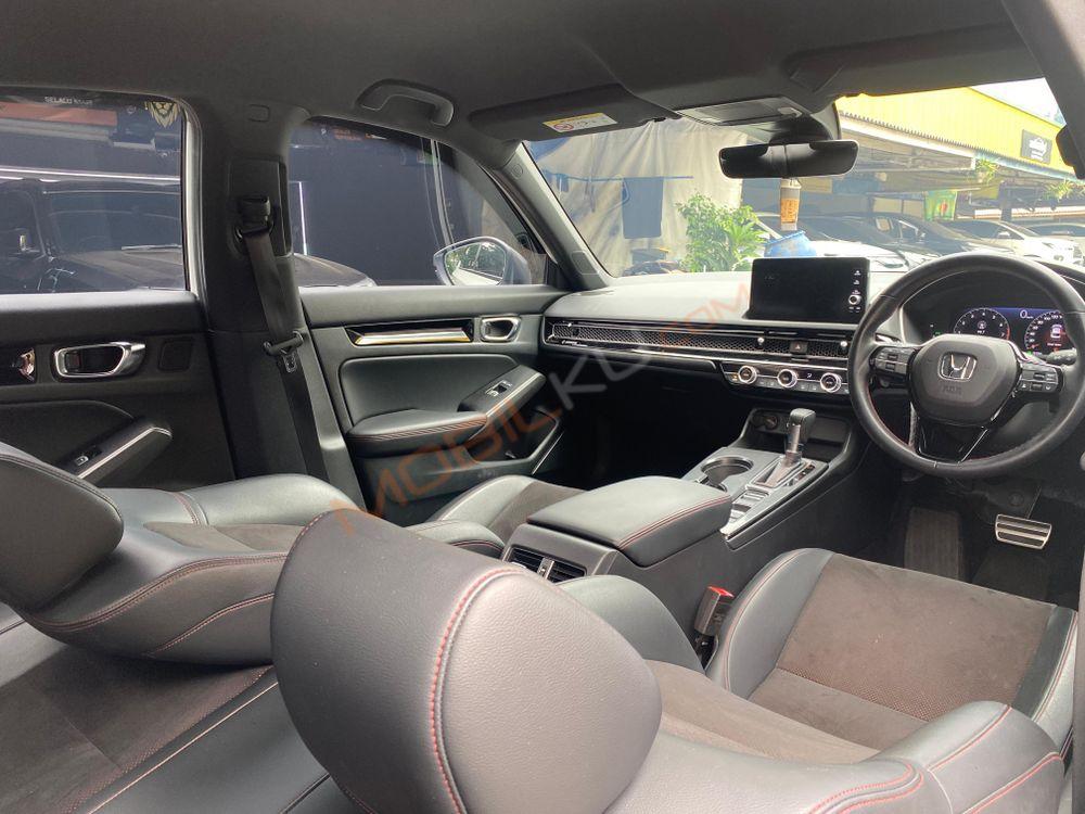Mobil Honda Civic Sedan 2023
