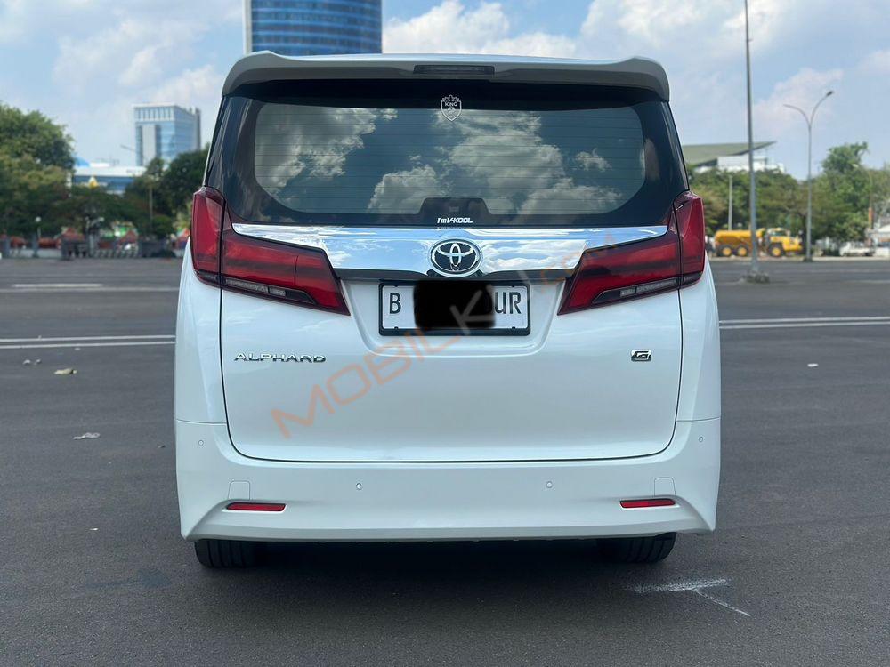 Mobil Toyota Alphard 2019