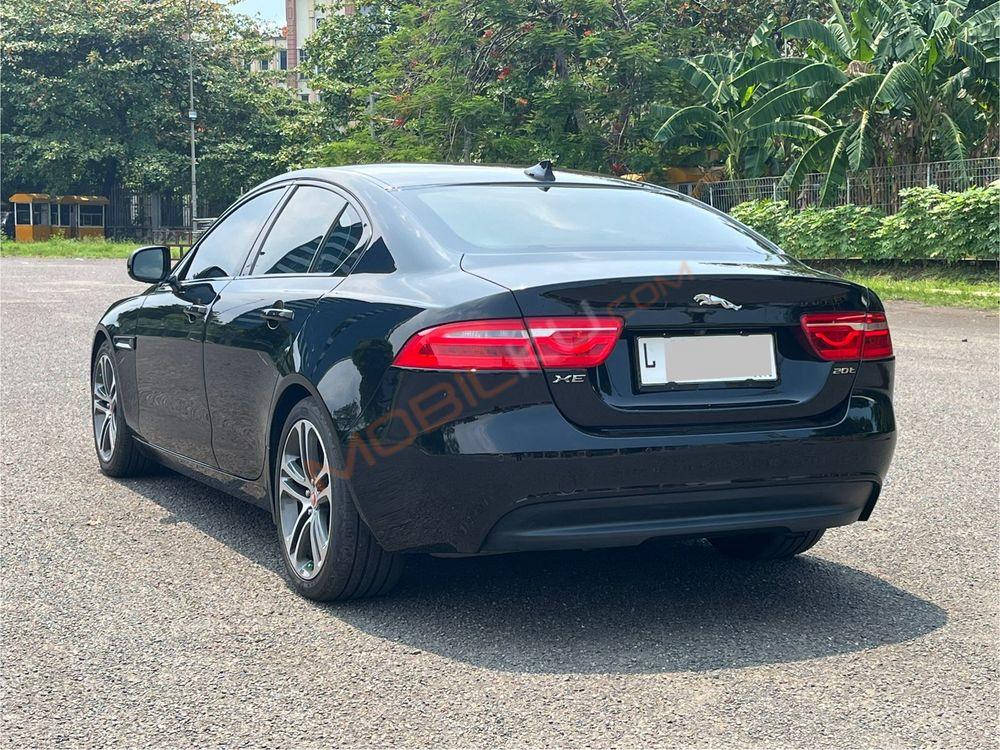 Mobil Jaguar XE 2016
