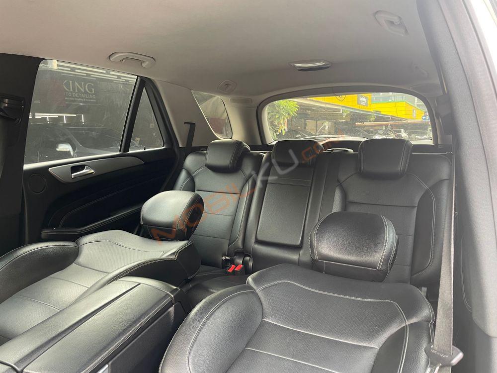 Mobil Mercedes-Benz ML 2013