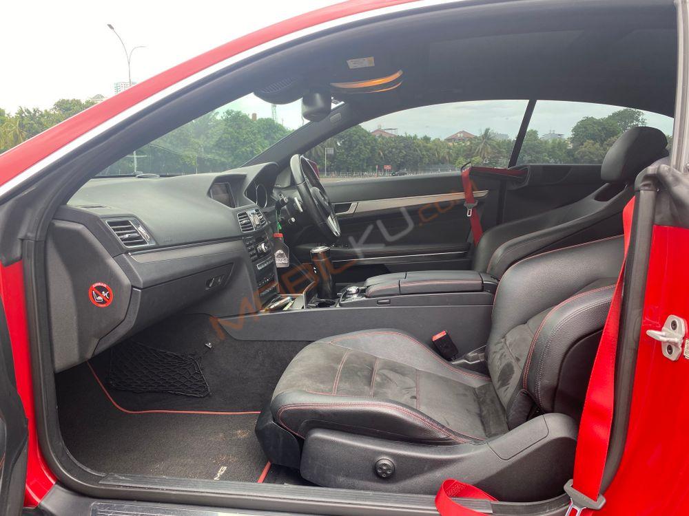 Mobil Mercedes-Benz E-Class 2014