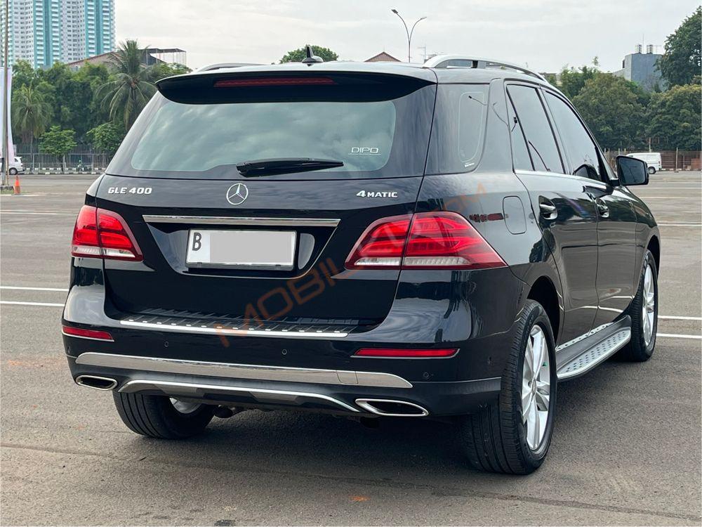 Mobil Mercedes-Benz GLE 2016
