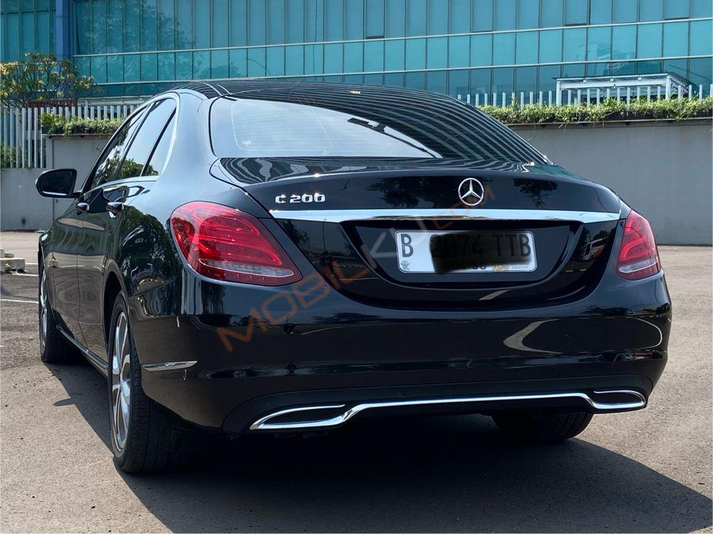 Mobil Mercedes-Benz C-Class 2014