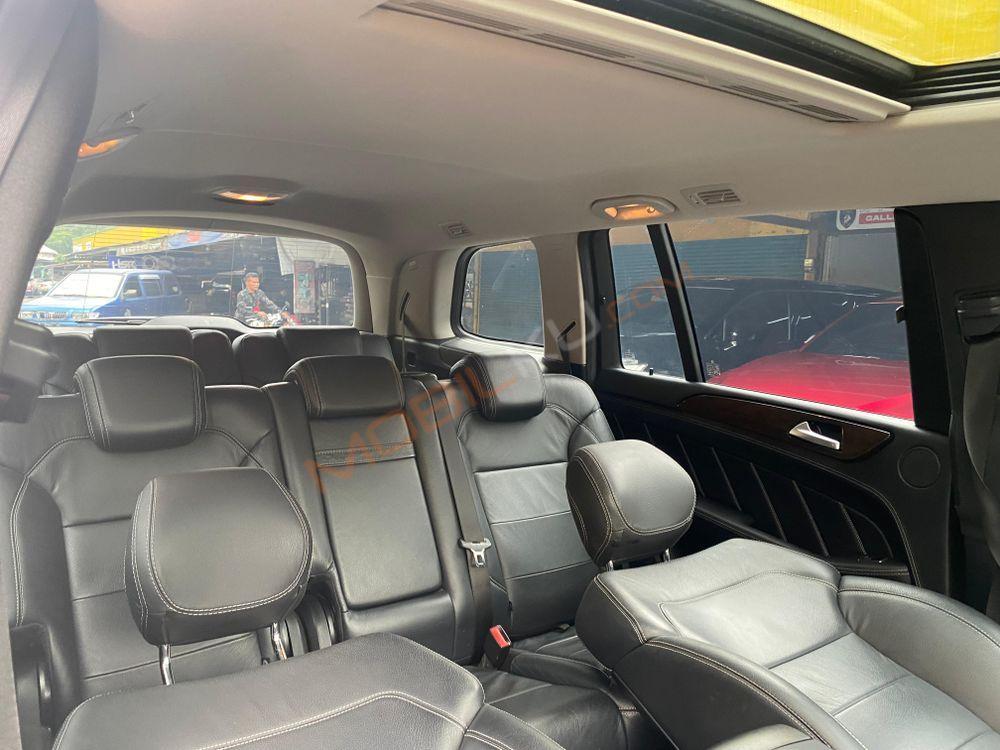 Mobil Mercedes-Benz GL 2016