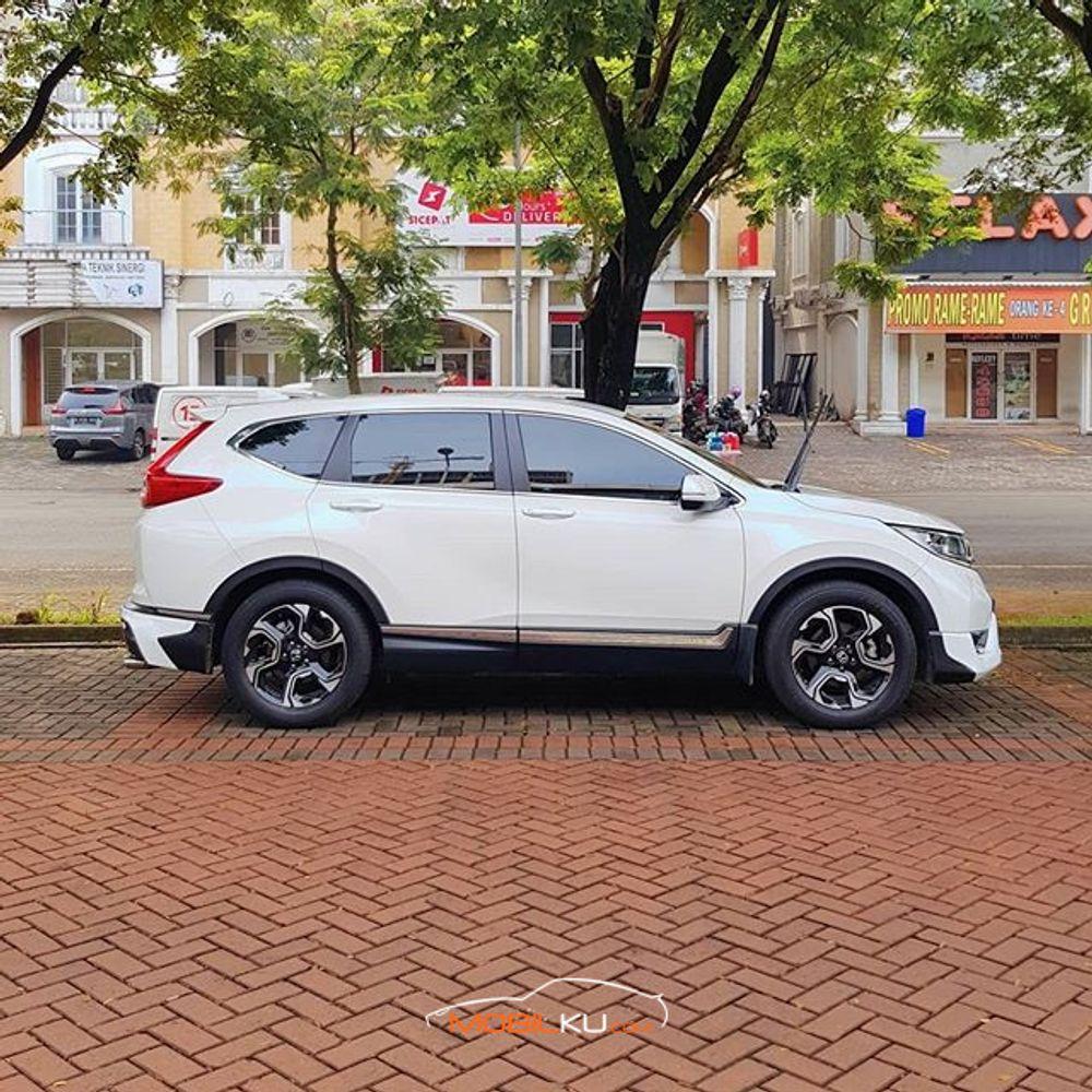 Mobil Honda CR-V 2017