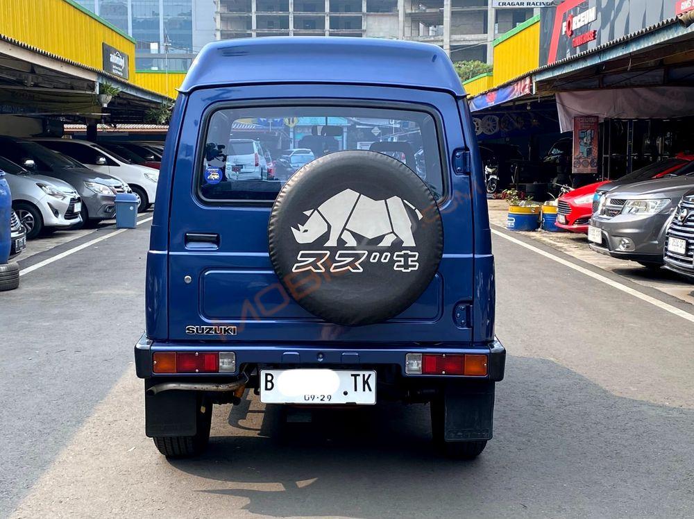 Mobil Suzuki Katana 2004