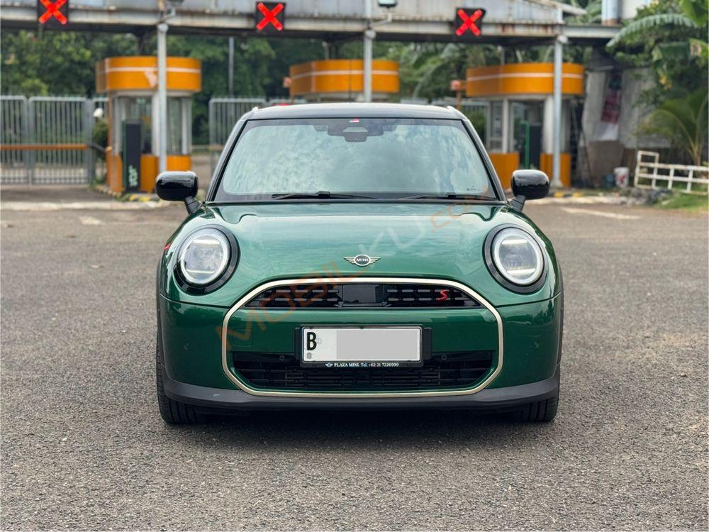 Mobil MINI 5-Door 2024