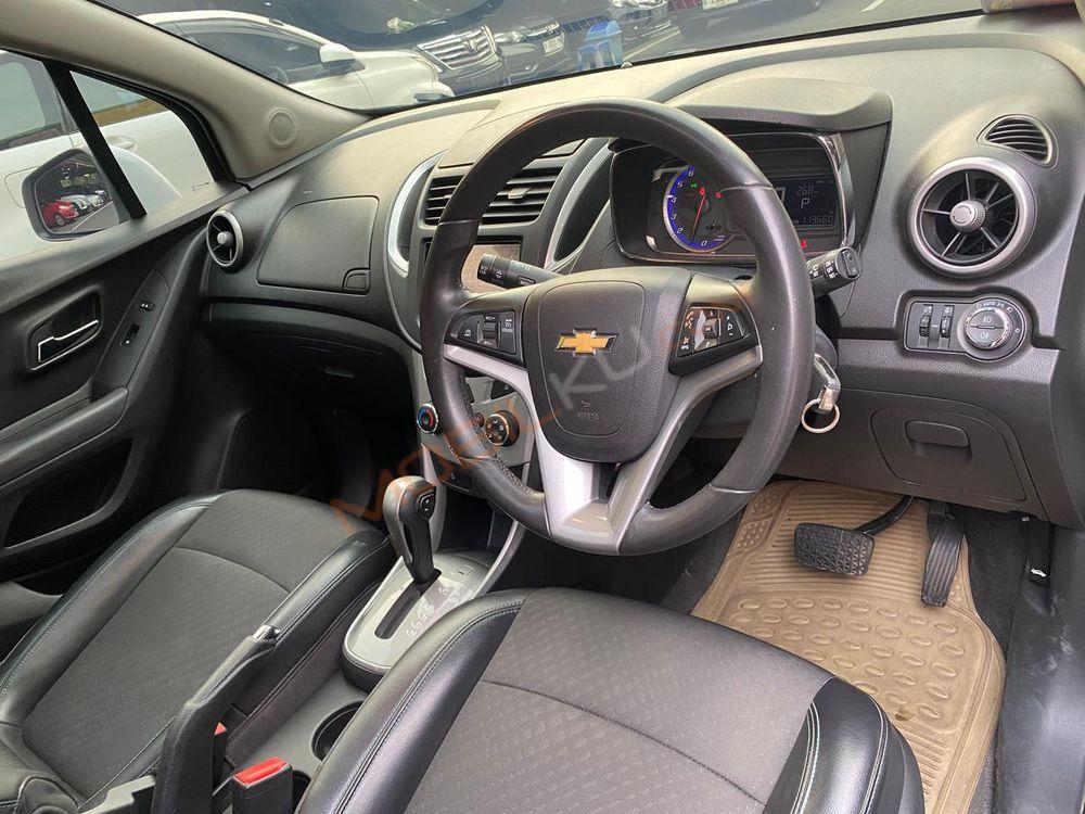 Mobil Chevrolet Trax 2016