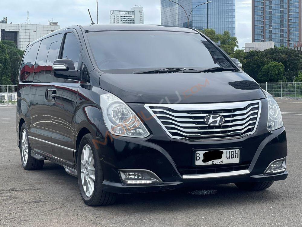 Mobil Hyundai H-1 2015