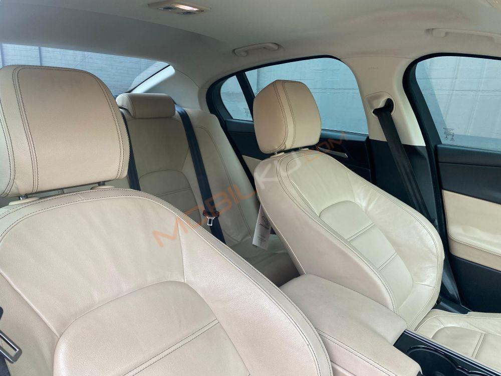 Mobil Jaguar XE 2016