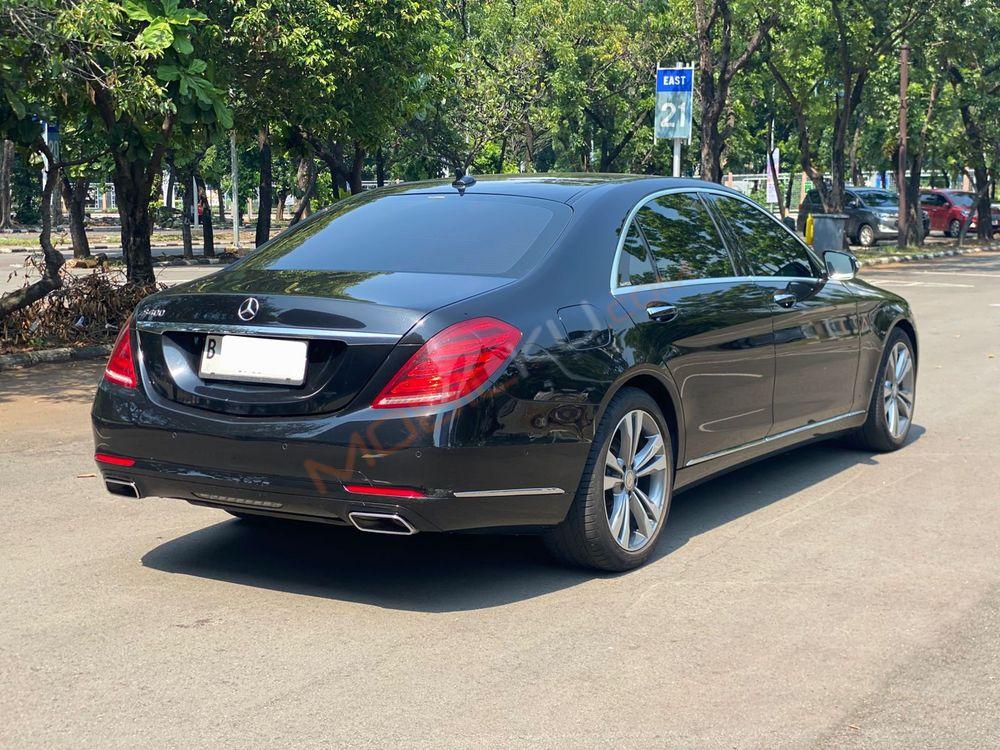 Mobil Mercedes-Benz S-Class 2015