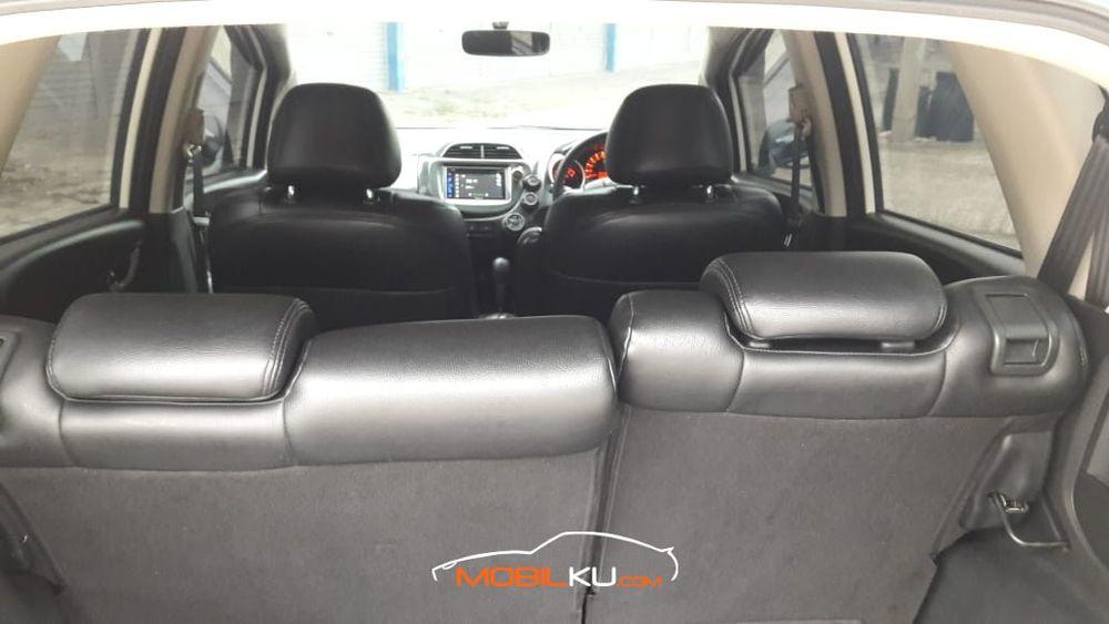 https://mobilku.s3.ap-southeast-3.amazonaws.com/ads/1000/bf095e7a-2b72-4720-b3c7-6bf015d03a85.jpeg
