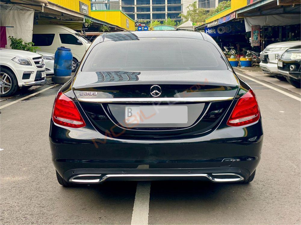 Mobil Mercedes-Benz C-Class 2014