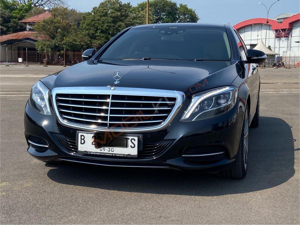Mobil Mercedes-Benz S-Class 2015