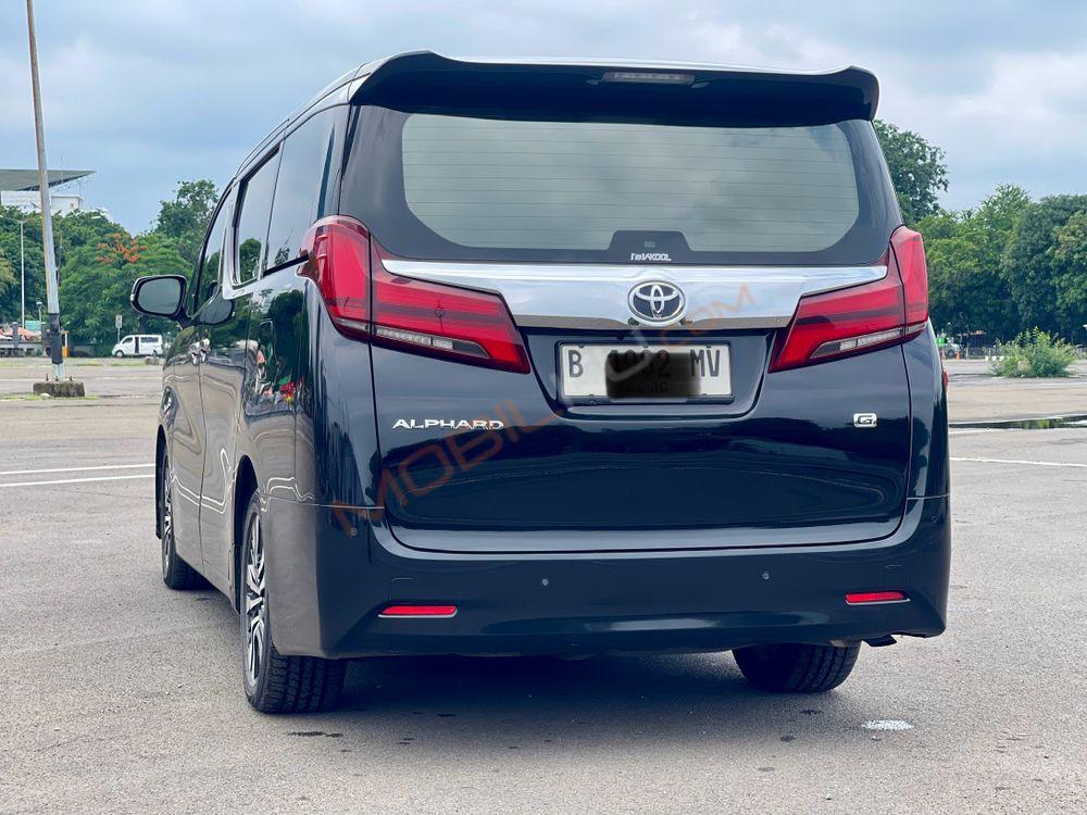 Mobil Toyota Alphard 2019