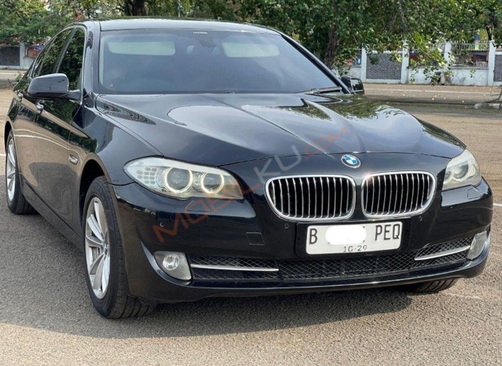 Mobil BMW 5 Series 2013