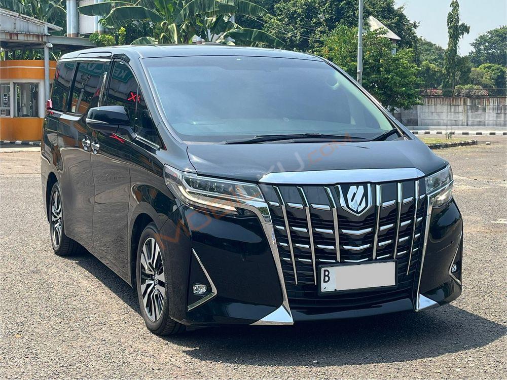 Mobil Toyota Alphard 2019