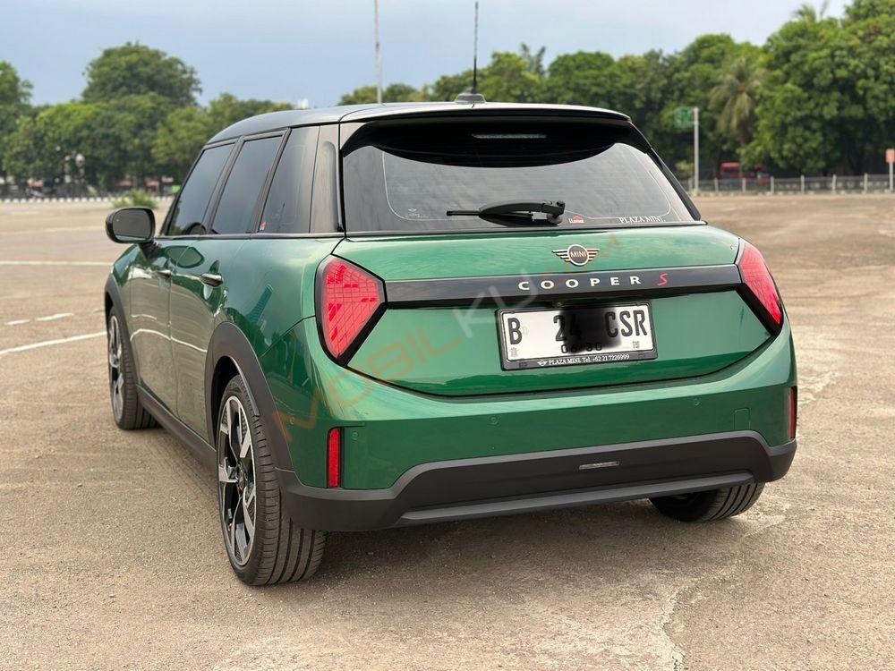 Mobil MINI 5-Door 2024