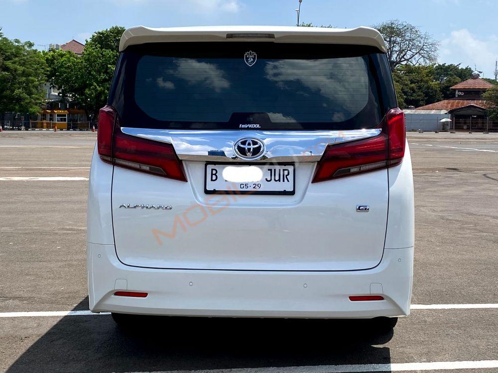 Mobil Toyota Alphard 2019