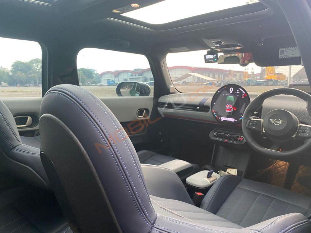 Mobil MINI 5-Door 2024