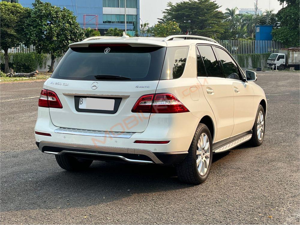 Mobil Mercedes-Benz ML 2013