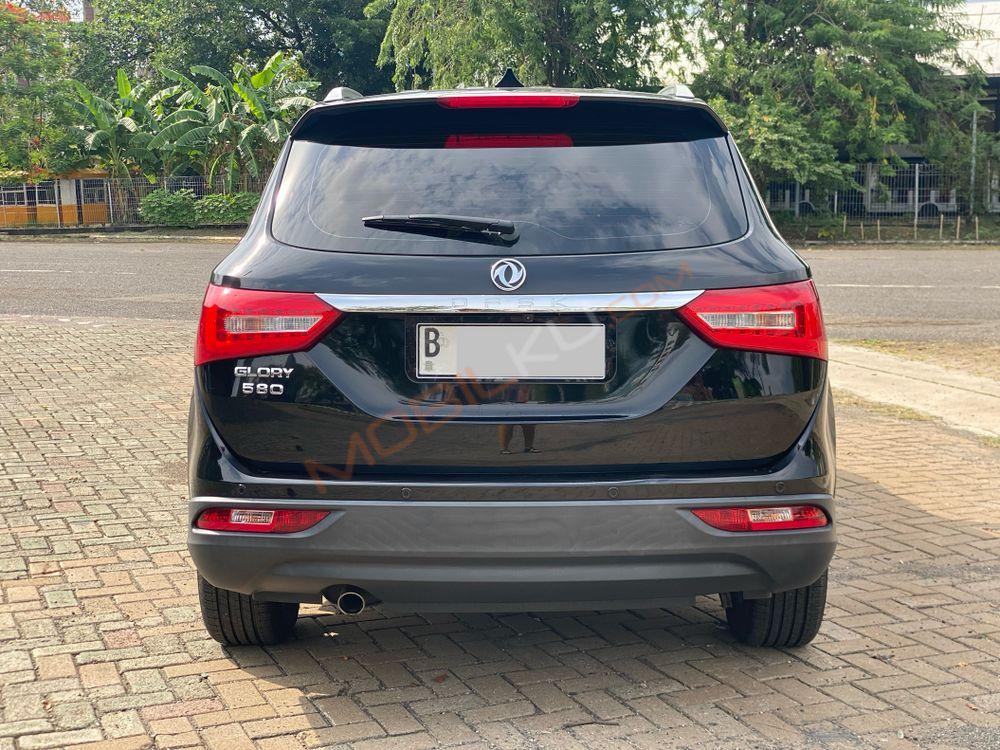 Mobil DFSK Glory 580 2024