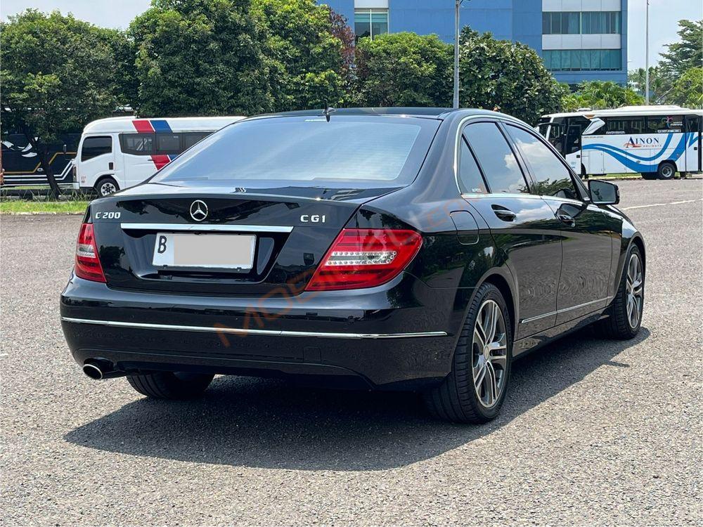 Mobil Mercedes-Benz C-Class 2013