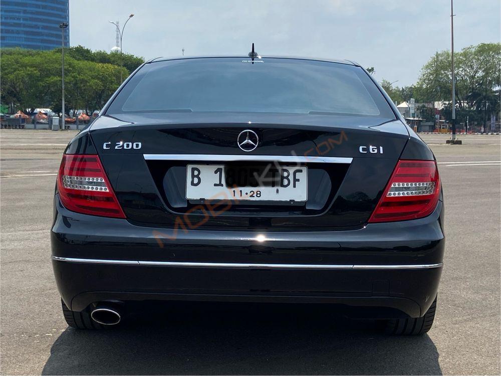 Mobil Mercedes-Benz C-Class 2013