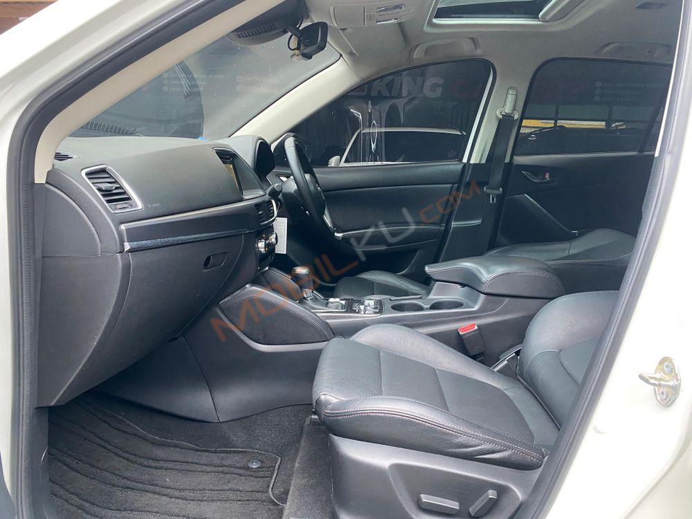 Mobil Mazda CX-5 2016