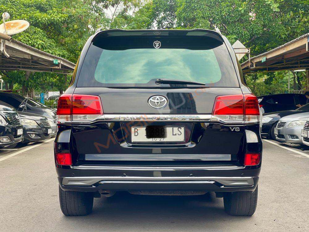 Mobil Toyota Land Cruiser 2008